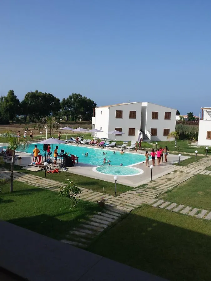 Barrio Blanco Aparthotel Campofelice Di Roccella