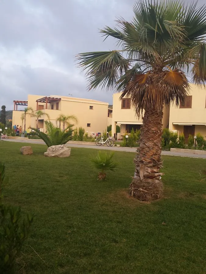 Barrio Blanco Aparthotel Campofelice Di Roccella