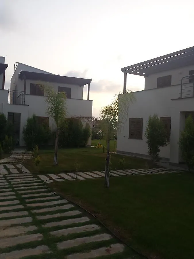 Aparthotel Barrio Blanco Campofelice Di Roccella Itálie